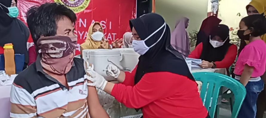 BIN Daerah Sumatera Selatan bekerja sama dengan Puskesmas Tanjung Baru, Kabupaten Ogan Komering Ulu (OKU), kembali melaksanakan Vaksinasi Covid-19