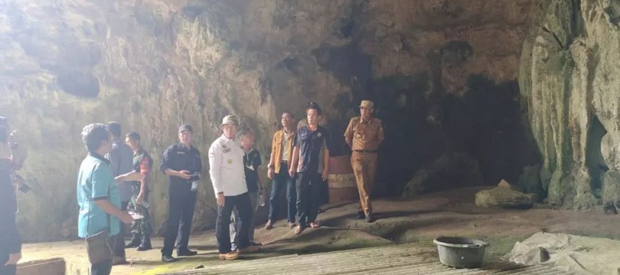 Penjabat Bupati Ogan Komering Ulu H. Teddy Meilwansyah, Didampingi Dinas Pariwisata Kabupaten OKU Meninjau Langsung tempat Objek Wisata Gua Harimau